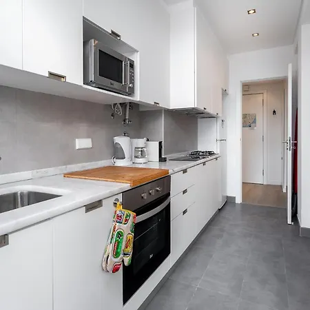 Whome Elevated Living For Remote Workers & Digital Nomads, Lift, Ac & Wi-fi Lägenhet *