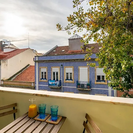 Lägenhet Whome Elevated Living For Remote Workers & Digital Nomads, Lift, Ac & Wi-fi Lisboa