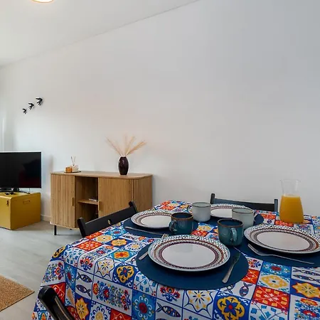 Whome Elevated Living For Remote Workers & Digital Nomads, Lift, Ac & Wi-fi * Lisboa